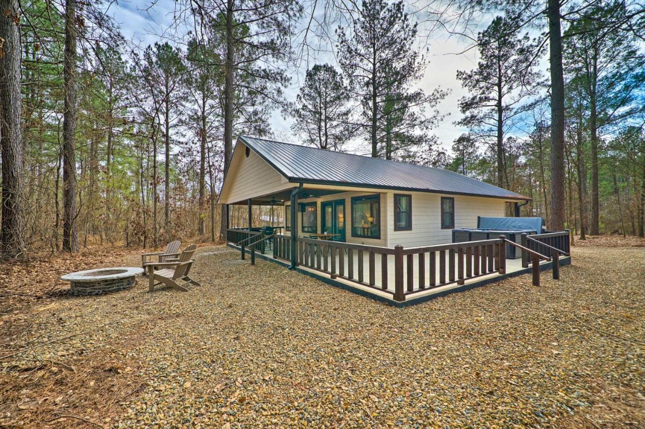Chic Broken Bow Escape With Hot Tub And Fire Pit! Apartment Stephens Gap Exterior photo